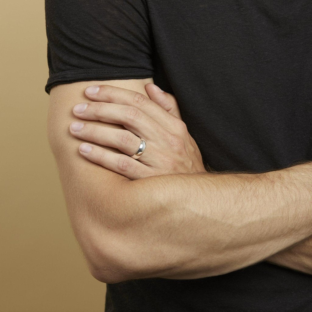 mens platinum classic wedding band in 6mm