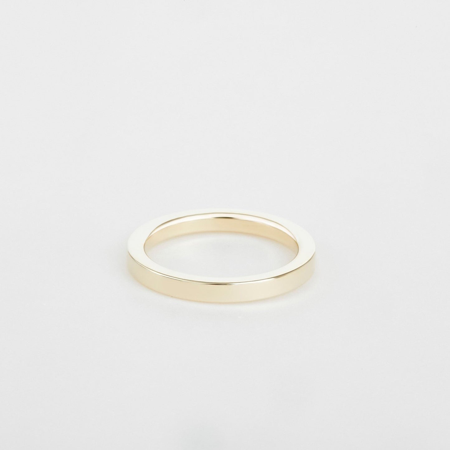 womens flat yellow gold wedding band