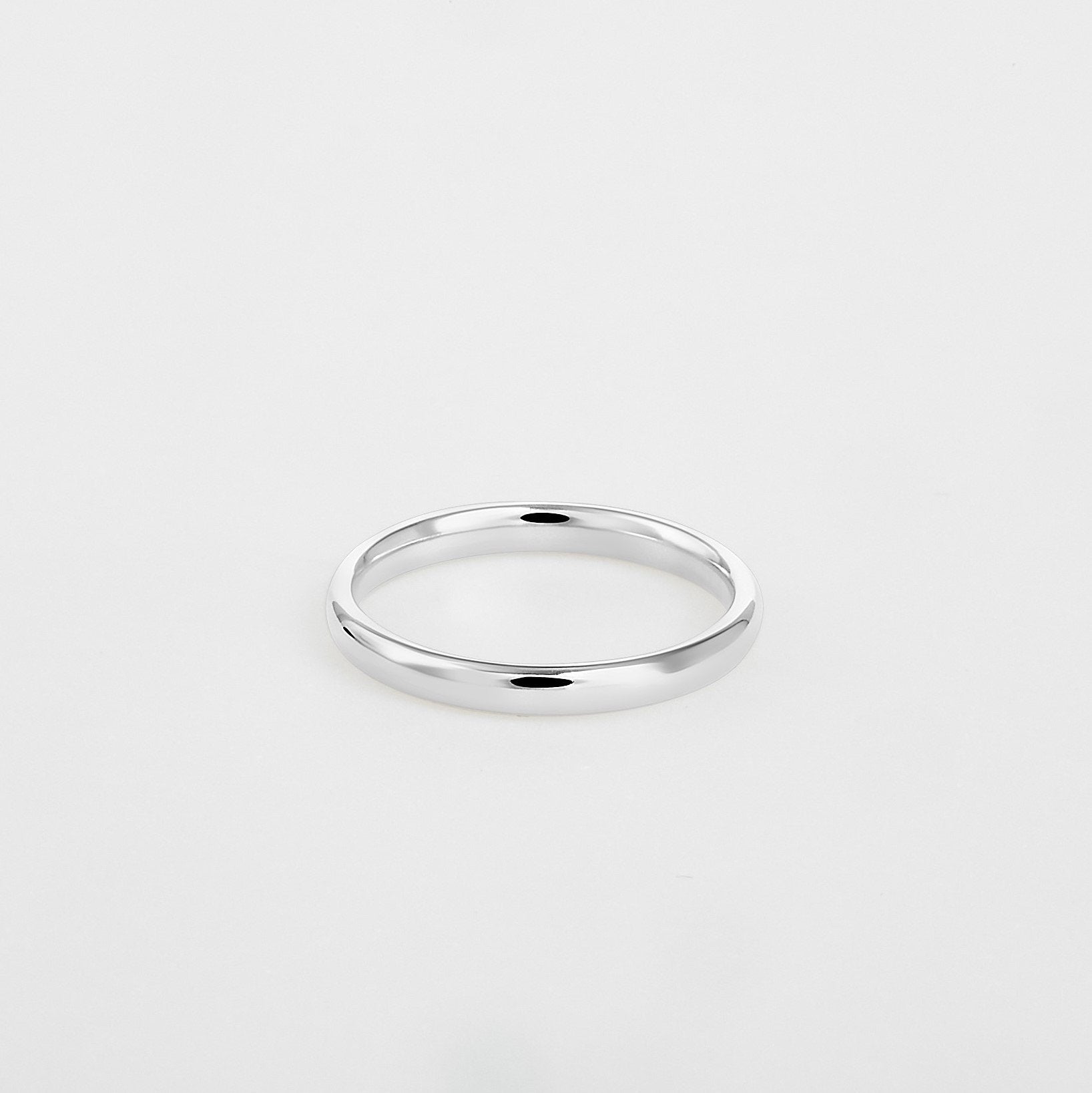 womens platinum wedding band